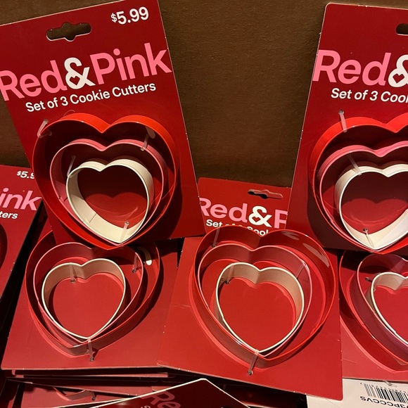 Heart Themed Baking Set NWT - Picture 10 of 16